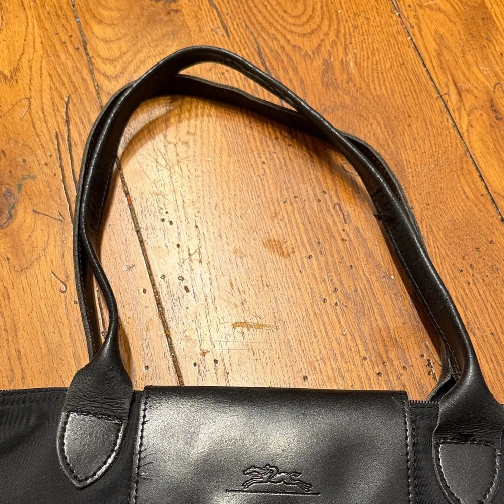 Longchamp Elegant Black Tote - Picture 7 of 14
